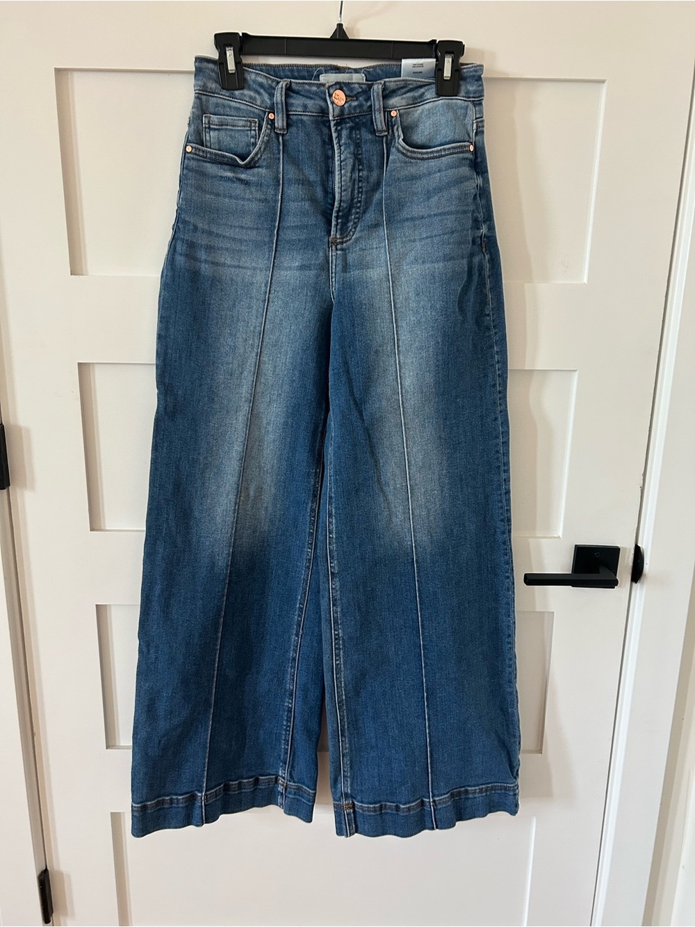 High-Rise Wide Leg Women's Jeans in Medium Blue